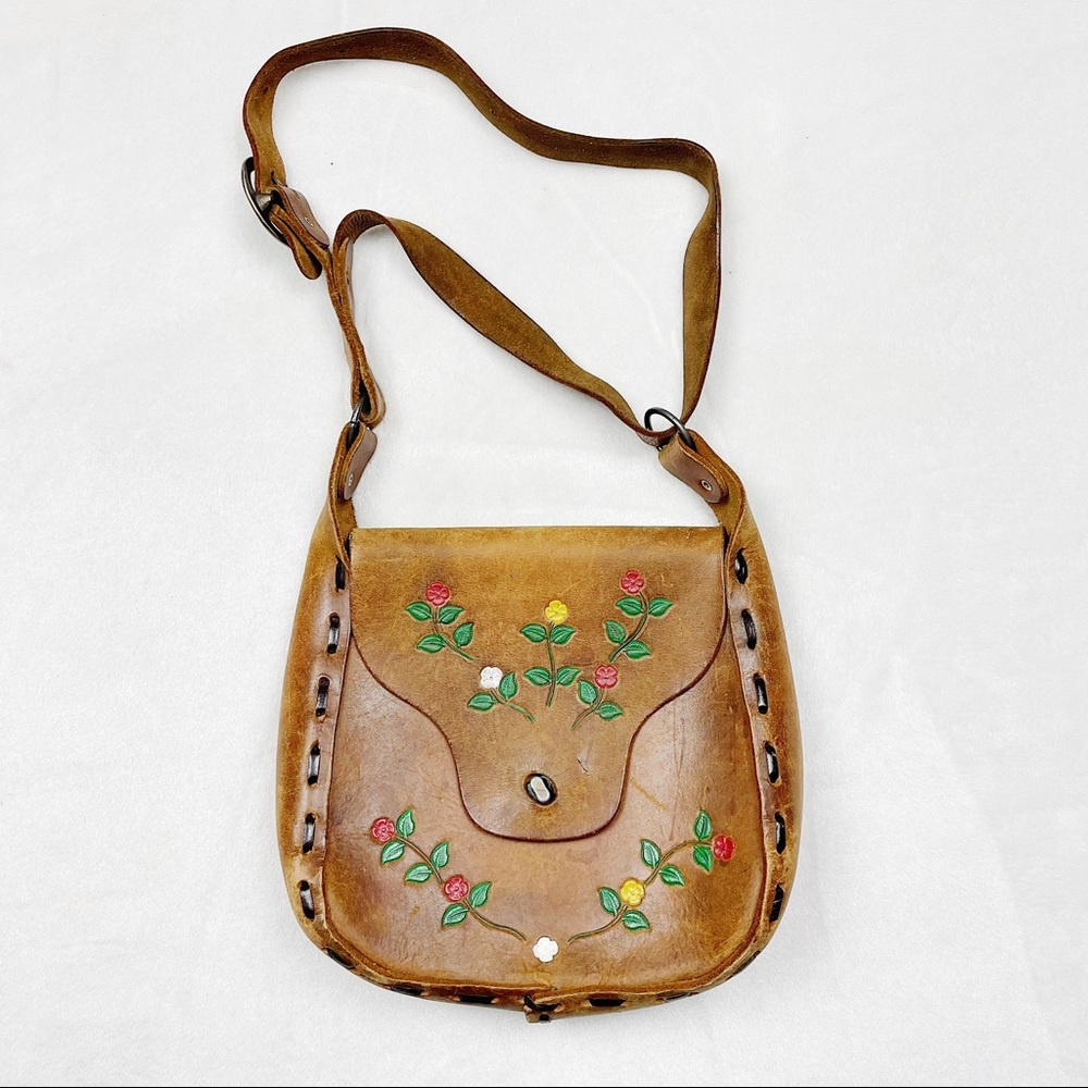 ‼️SOLD‼️Vintage Leather Handmade Crossbody Flower Painted Purse - Picture 1 of 6